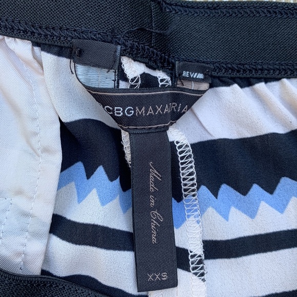 BCBGMaxAzria | Sheer pants with geometric patterns - Picture 7 of 9